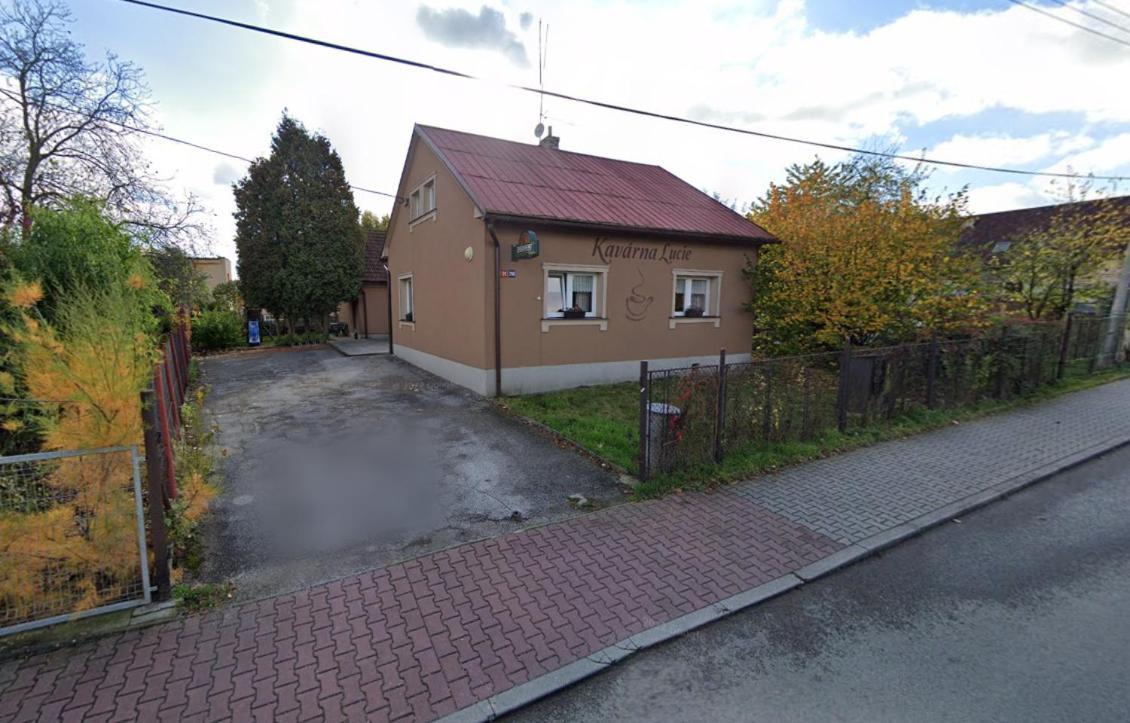 Kavárna Lucie s ubytováním Horní Těrlicko Exteriér fotografie